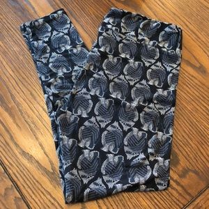 LulaRoe TC leggings fish pattern EUC